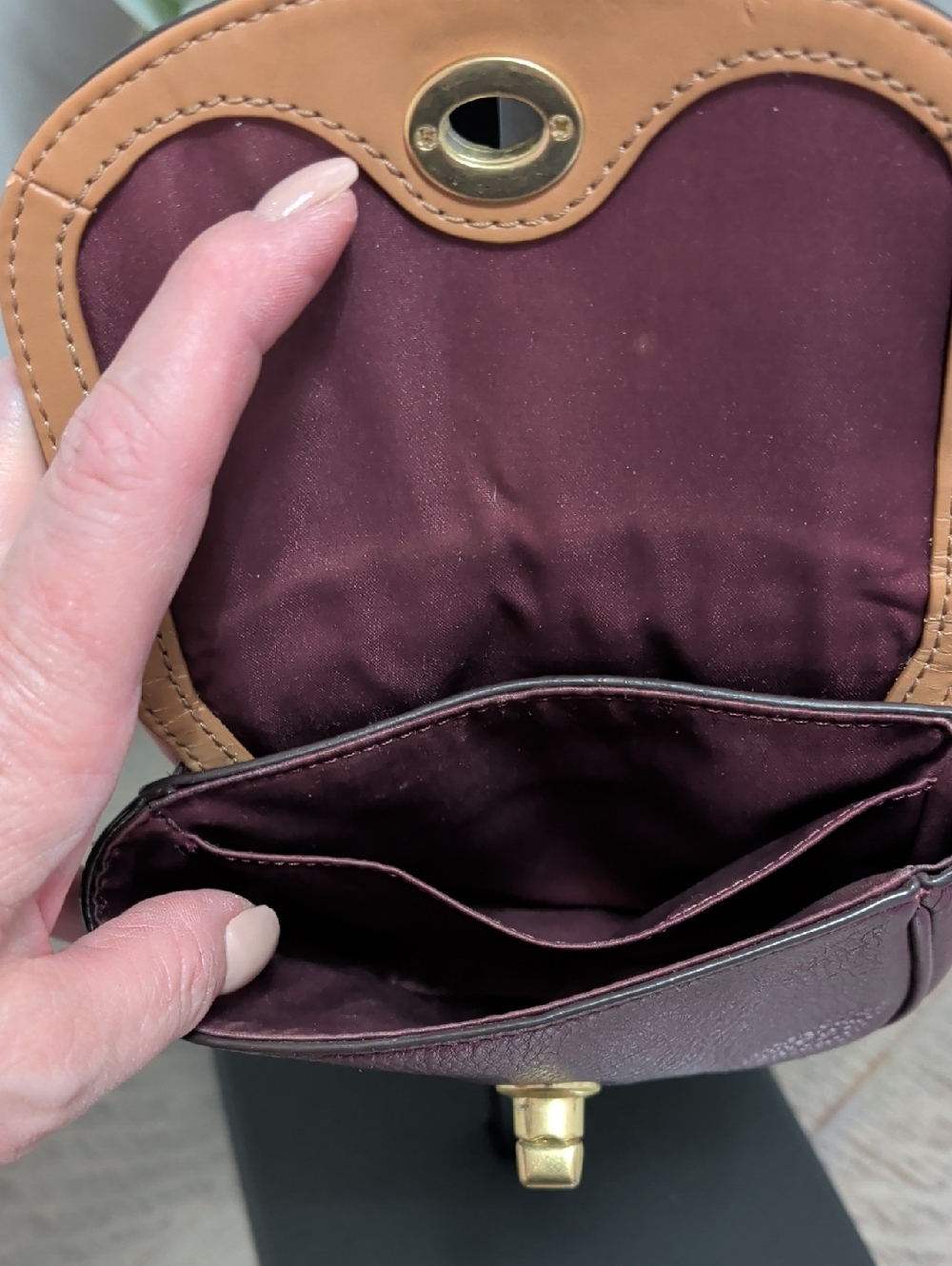 Coach Park Leather Crossbody Bag Like New - Picture 4 of 4